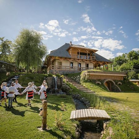 Отель Glodeanca Экстерьер фото