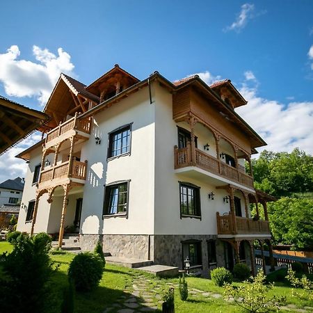 Отель Glodeanca Экстерьер фото