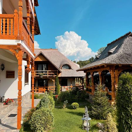 Отель Glodeanca Экстерьер фото