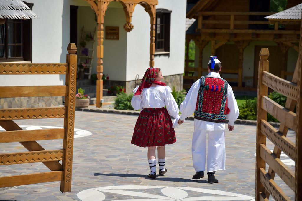 Отель Glodeanca Экстерьер фото